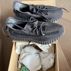 Yeezy 350 boost 350 size 6 mens